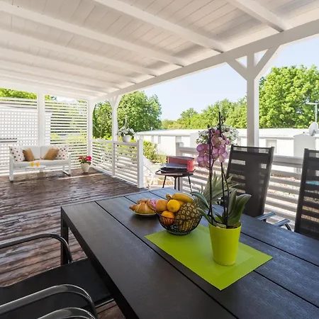Vakantiepark Zelena Laguna Mobile Homes