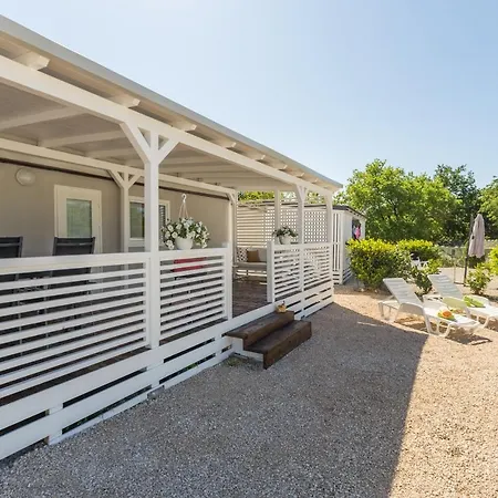 Zelena Laguna Mobile Homes Holiday park