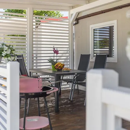 Zelena Laguna Mobile Homes Holiday park 4*